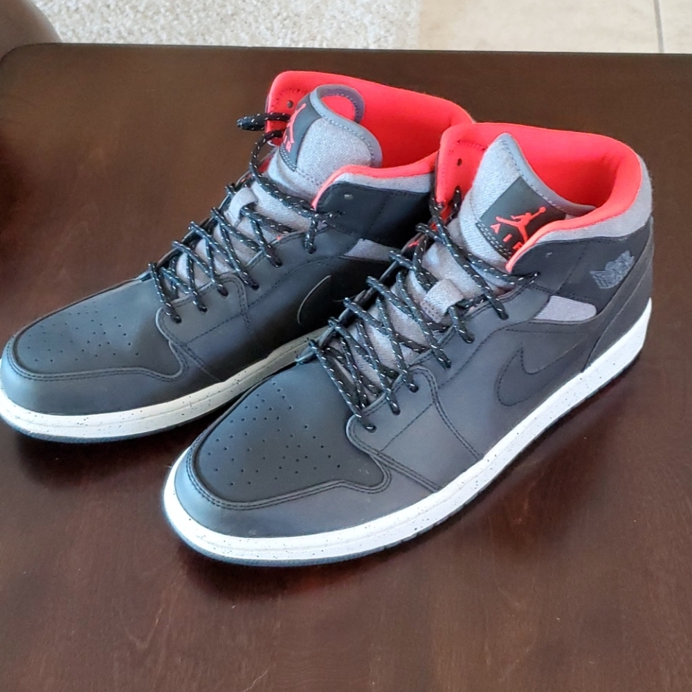 Nike Jordan Air 1s